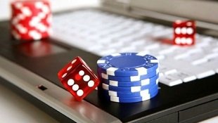 plslots Online Slots မြန်မာ ကစားသူများ Jackpot အနိုင်ရနေသောပုံ